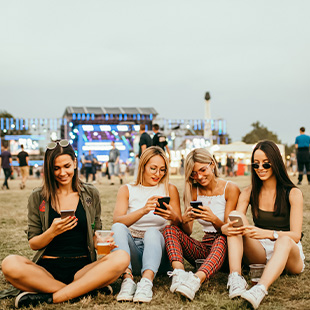 concert-experience-relies-connectivity-carousel1