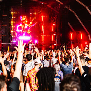 concert-experience-relies-connectivity-carousel3
