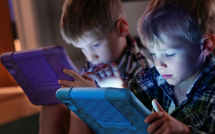 Avoid this Roblox scam: free Robux do not exist