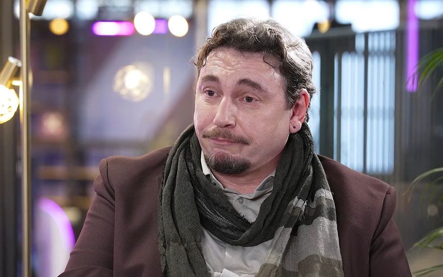 Thierry Van Nuffelen explique la stratégie multicloud lors de Think NXT 2025.