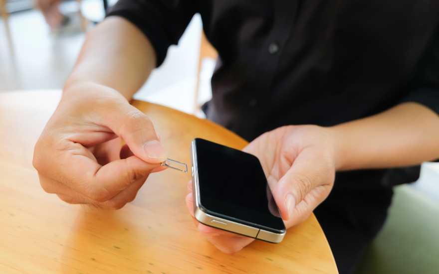 Comment déverrouiller la carte SIM de votre iPhone