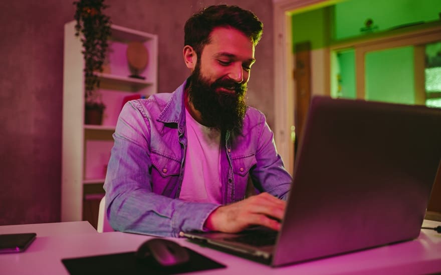 Fiber voor thuiswerken: zo kies je snel en stabiel internet