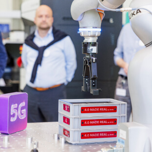 smart-production-carousel5