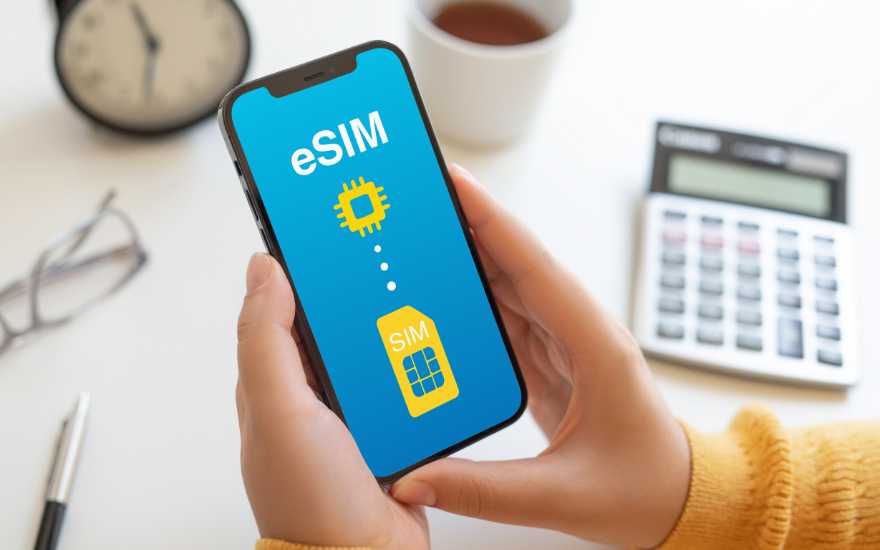 eSIM versus SIM card: what is the difference?